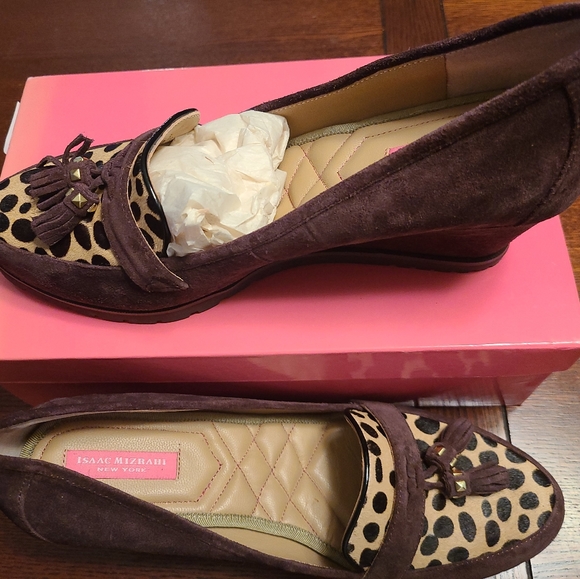 Isaac Mizrahi Napleslee Wedges - Picture 2 of 7